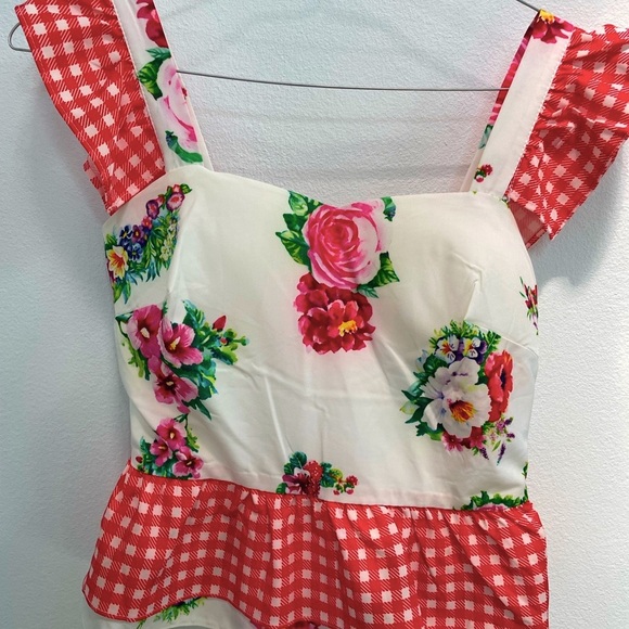 Flirty summer gingham top - Picture 2 of 5